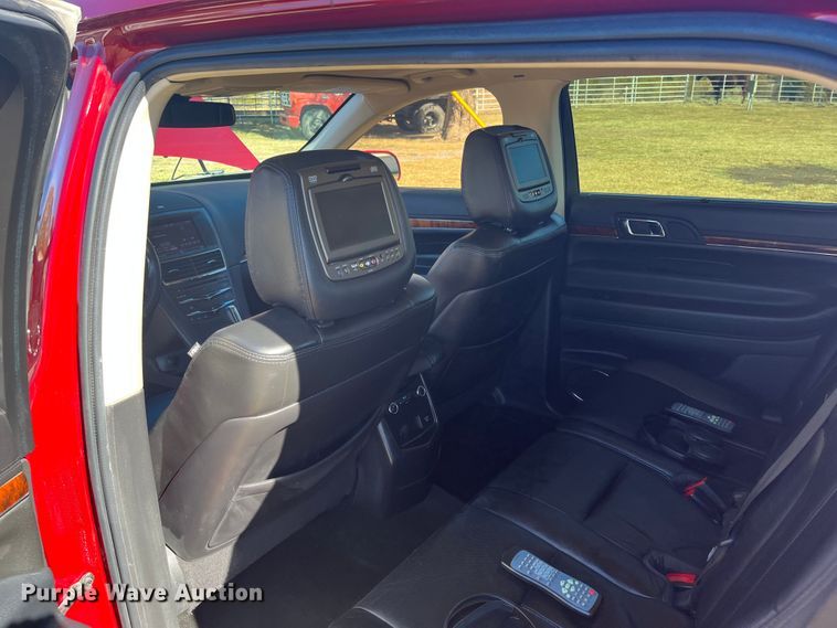 image for item DQ3103 2013 Lincoln MKT  SUV
