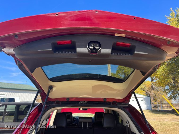 image for item DQ3103 2013 Lincoln MKT  SUV