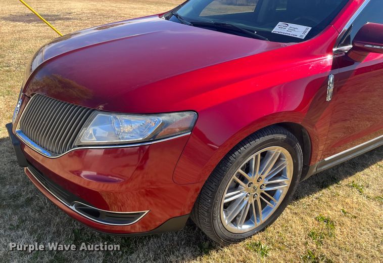 image for item DQ3103 2013 Lincoln MKT  SUV