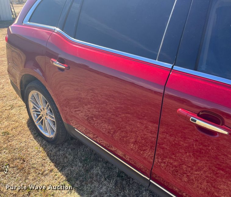 image for item DQ3103 2013 Lincoln MKT  SUV