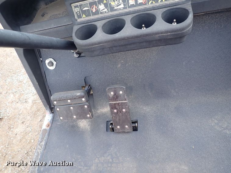 image for item DQ4942 Ez-go Workhorse 1200G  golf cart