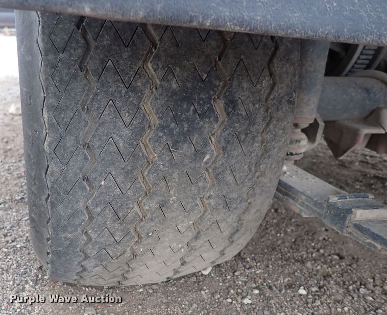 image for item DQ4942 Ez-go Workhorse 1200G  golf cart