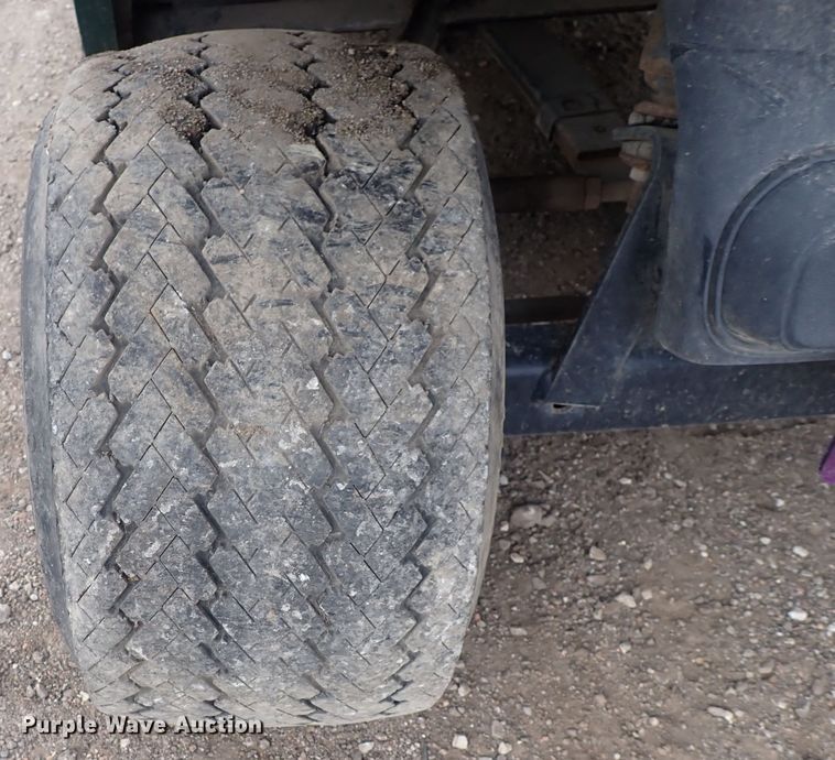 image for item DQ4943 Ez-go Workhorse 1200G  golf cart