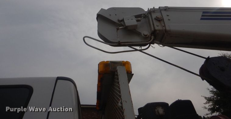 image for item DR2067 2005 Ford F750  utility / service truck