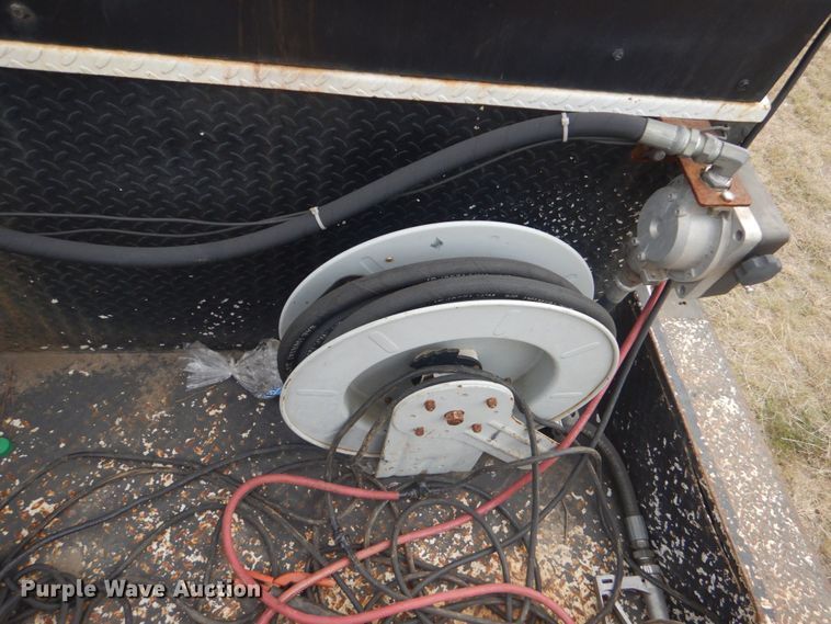 image for item DR2067 2005 Ford F750  utility / service truck