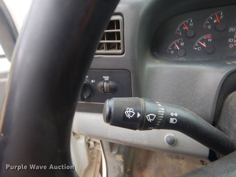 image for item DR2067 2005 Ford F750  utility / service truck