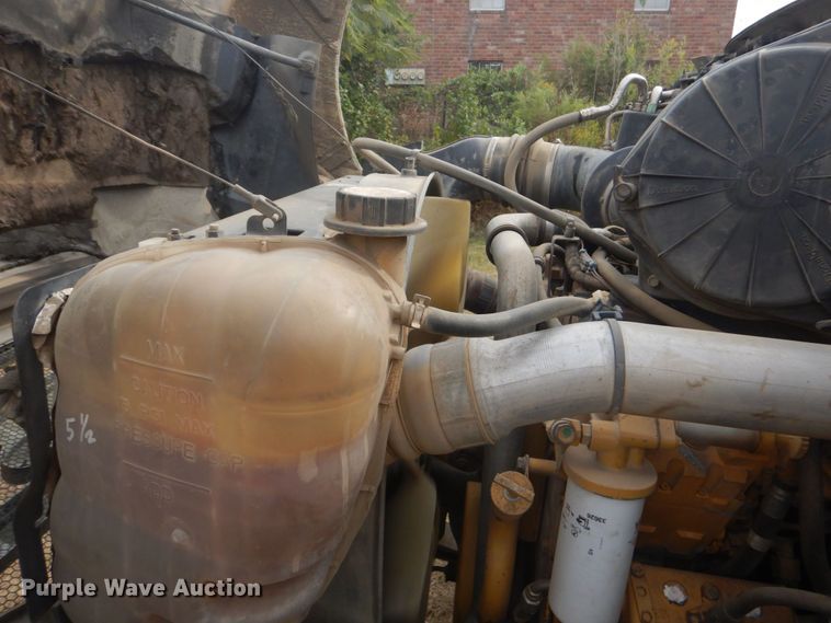 image for item DR2067 2005 Ford F750  utility / service truck