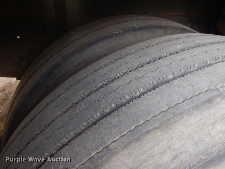 image for item DR2067 2005 Ford F750  utility / service truck