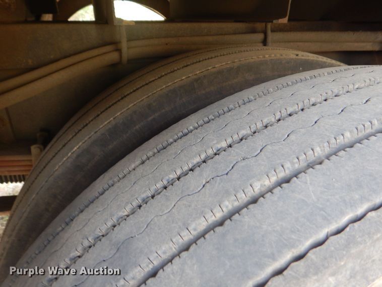 image for item DR2067 2005 Ford F750  utility / service truck