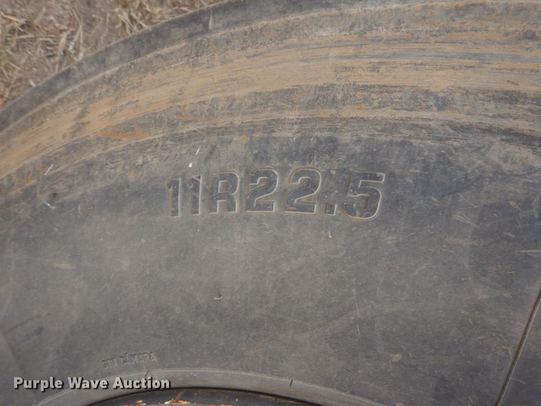 image for item DR2067 2005 Ford F750  utility / service truck