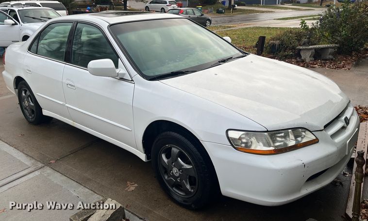 image for item DR7318 2000 Honda Accord EX