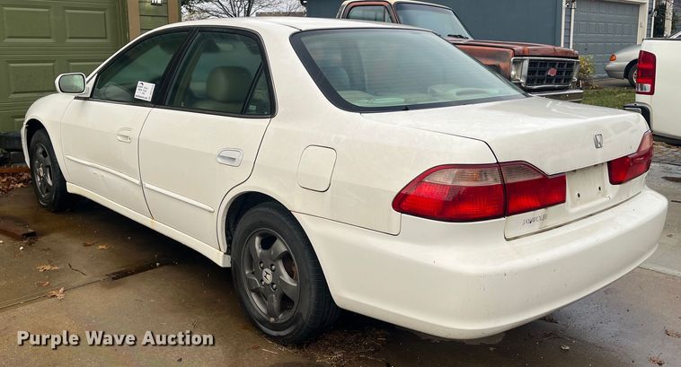 image for item DR7318 2000 Honda Accord EX