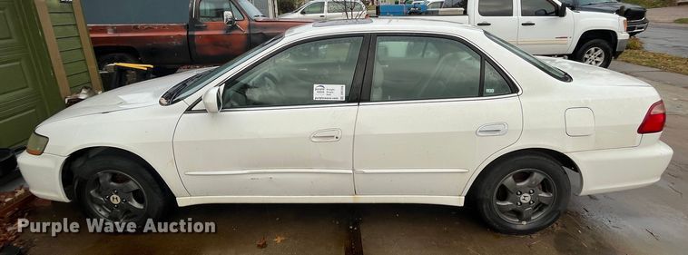 image for item DR7318 2000 Honda Accord EX