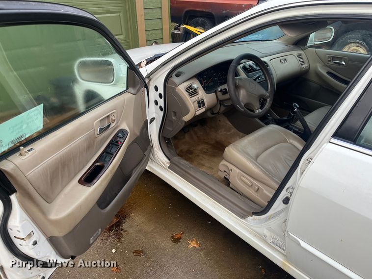 image for item DR7318 2000 Honda Accord EX