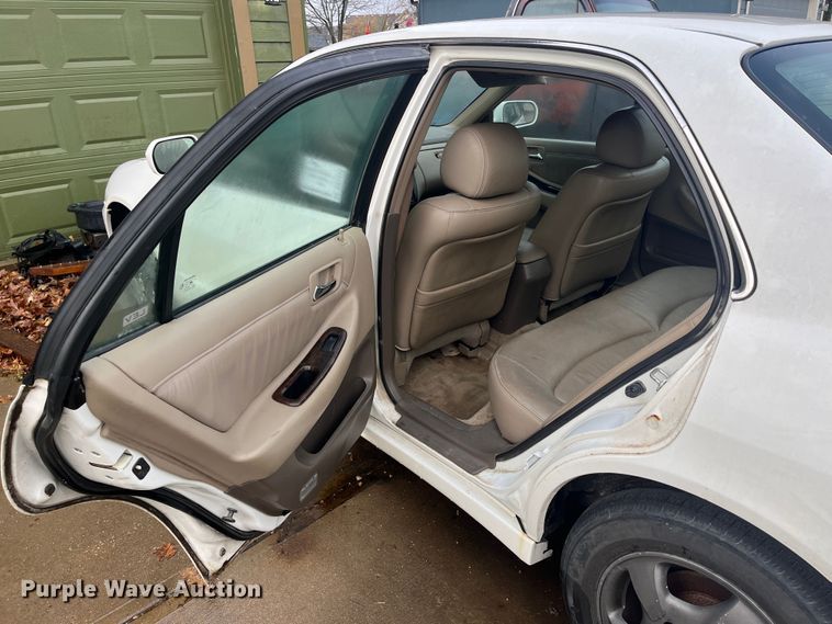 image for item DR7318 2000 Honda Accord EX