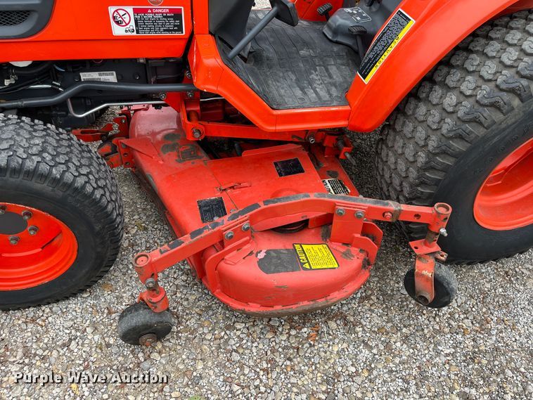 image for item DR7351 Kubota B2400  MFWD tractor
