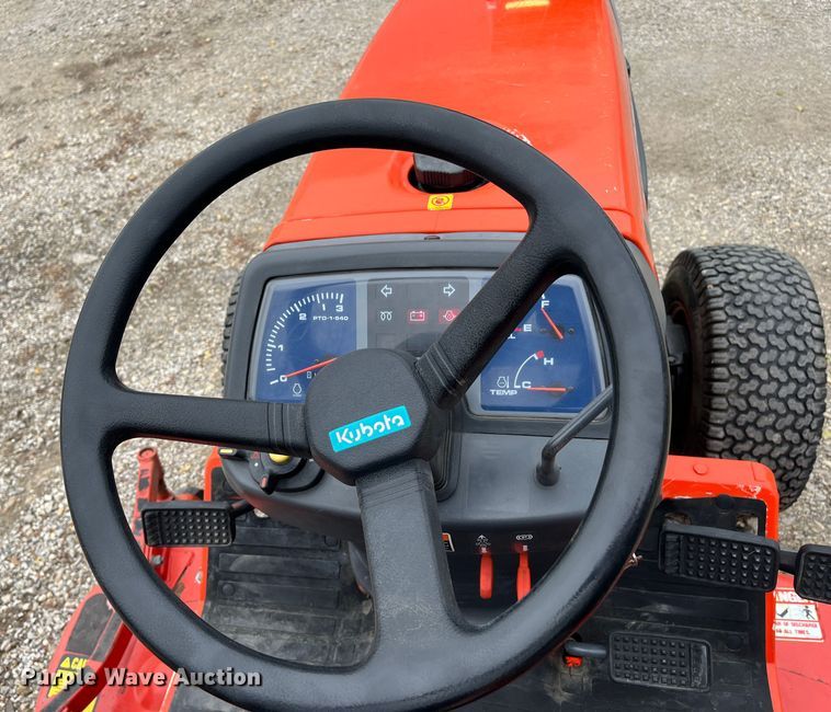 image for item DR7351 Kubota B2400  MFWD tractor