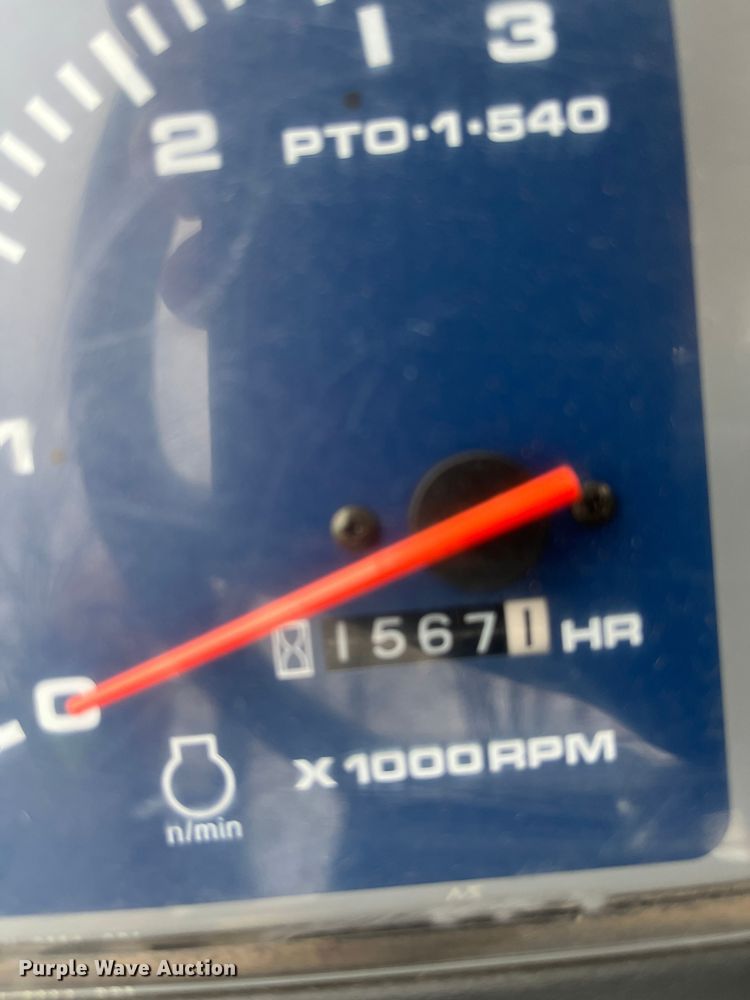 image for item DR7351 Kubota B2400  MFWD tractor