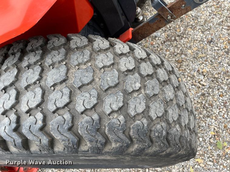 image for item DR7351 Kubota B2400  MFWD tractor