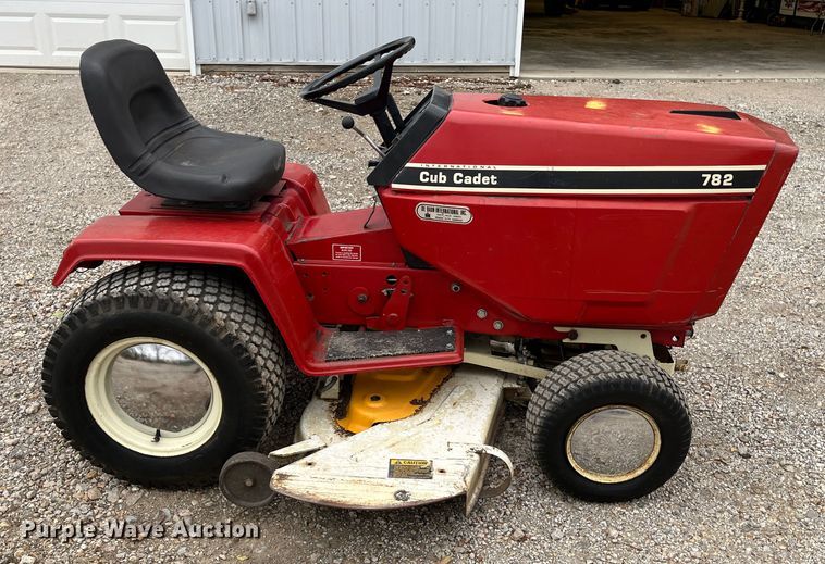 image for item DR7352 Cub Cadet 782  lawn mower