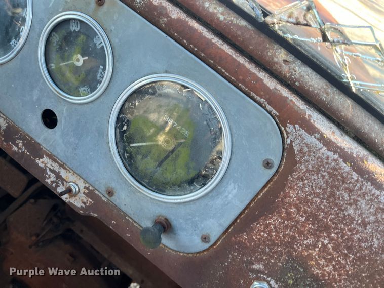 image for item DR7353 White Super Power  truck cab and chassis