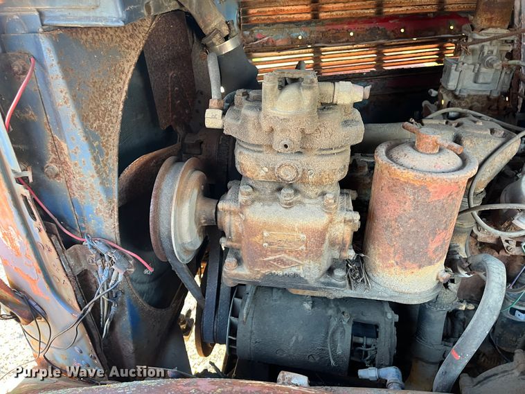 image for item DR7353 White Super Power  truck cab and chassis