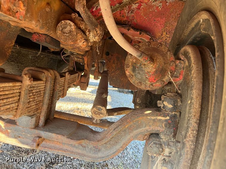 image for item DR7353 White Super Power  truck cab and chassis