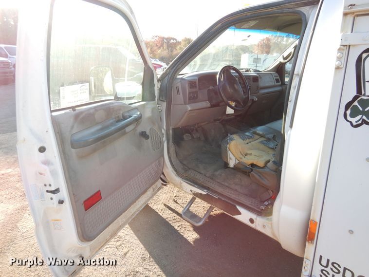 image for item DS1510 2000 Ford F550 Super Duty XL  utility / service truck