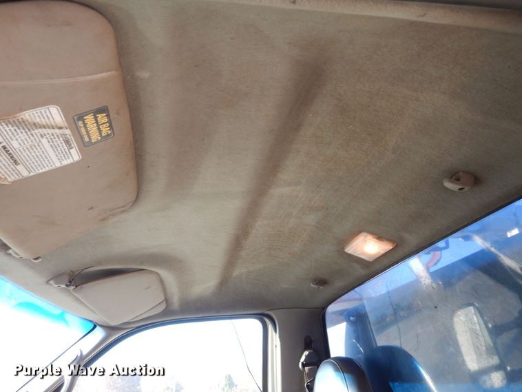 image for item DS1510 2000 Ford F550 Super Duty XL  utility / service truck