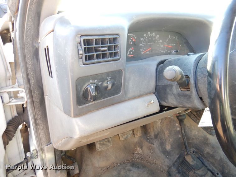 image for item DS1510 2000 Ford F550 Super Duty XL  utility / service truck