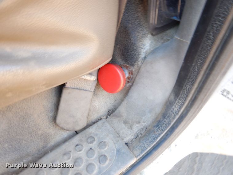 image for item DS1510 2000 Ford F550 Super Duty XL  utility / service truck