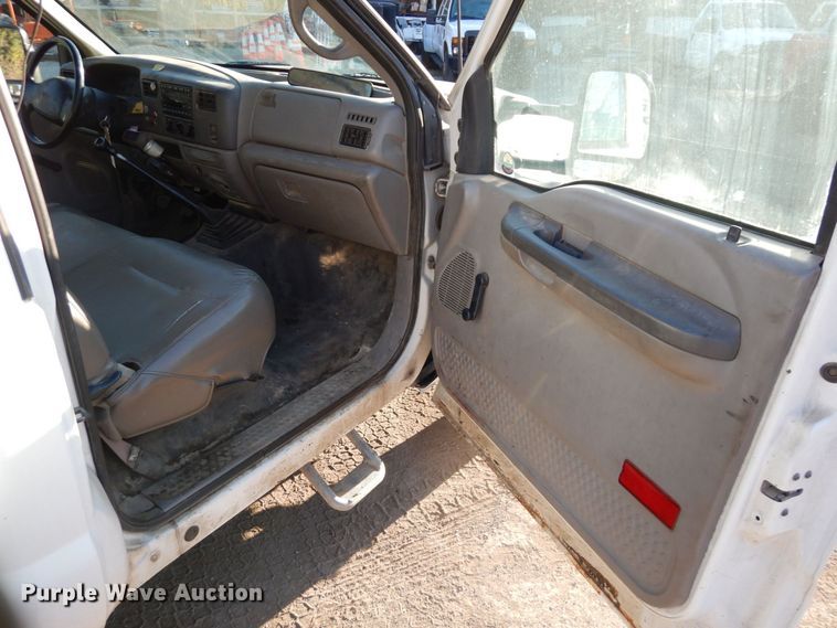 image for item DS1510 2000 Ford F550 Super Duty XL  utility / service truck