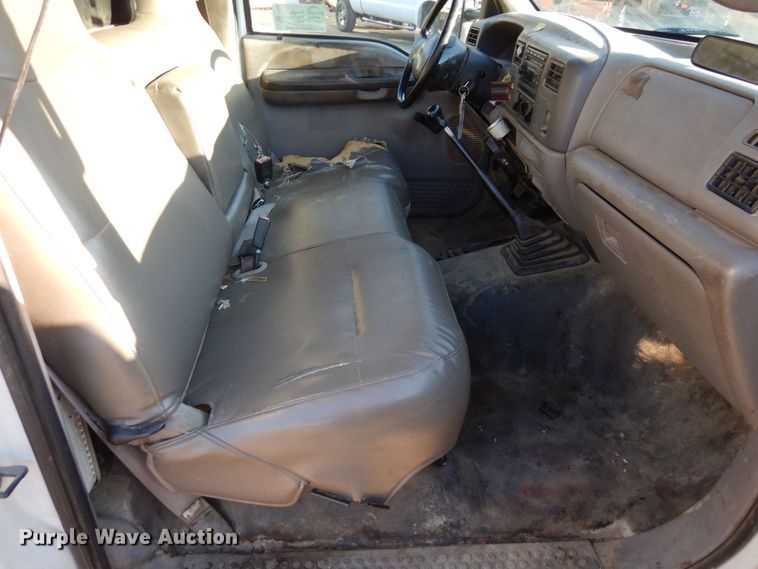 image for item DS1510 2000 Ford F550 Super Duty XL  utility / service truck