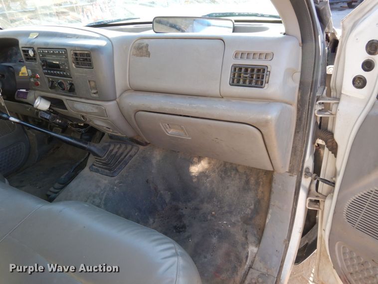 image for item DS1510 2000 Ford F550 Super Duty XL  utility / service truck