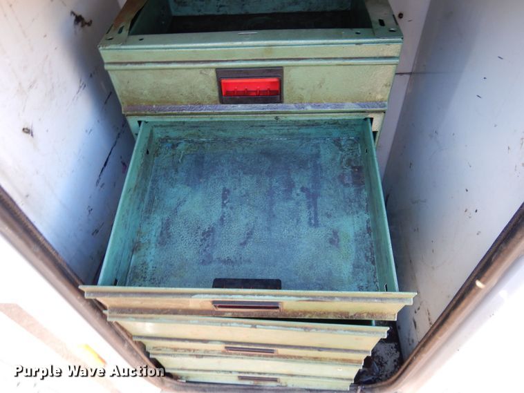 image for item DS1510 2000 Ford F550 Super Duty XL  utility / service truck