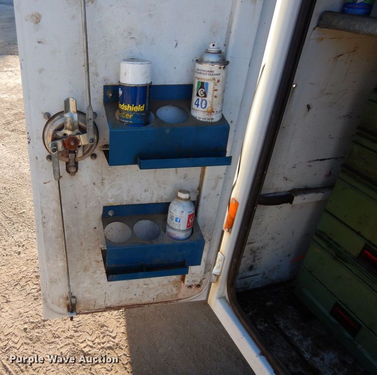 image for item DS1510 2000 Ford F550 Super Duty XL  utility / service truck