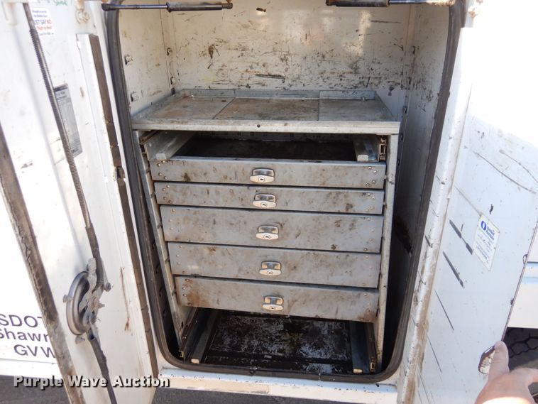 image for item DS1510 2000 Ford F550 Super Duty XL  utility / service truck