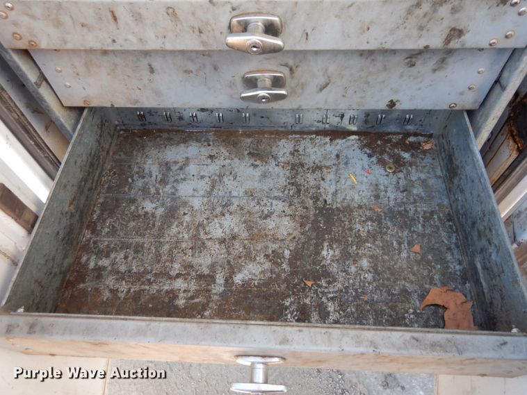 image for item DS1510 2000 Ford F550 Super Duty XL  utility / service truck