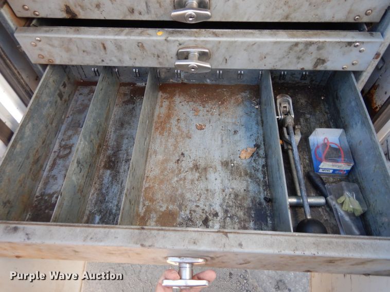 image for item DS1510 2000 Ford F550 Super Duty XL  utility / service truck