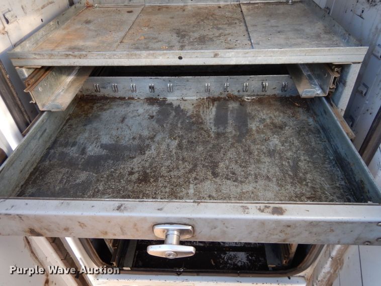 image for item DS1510 2000 Ford F550 Super Duty XL  utility / service truck