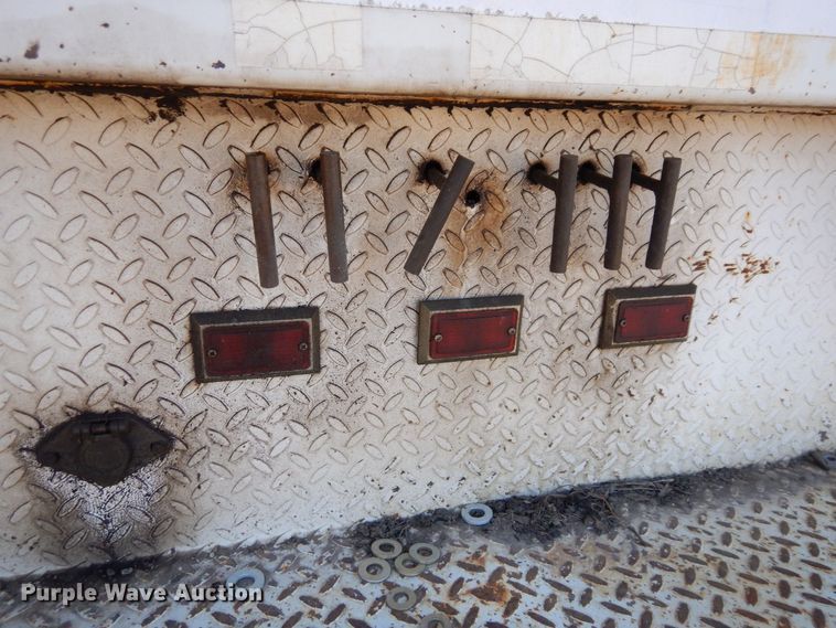 image for item DS1510 2000 Ford F550 Super Duty XL  utility / service truck