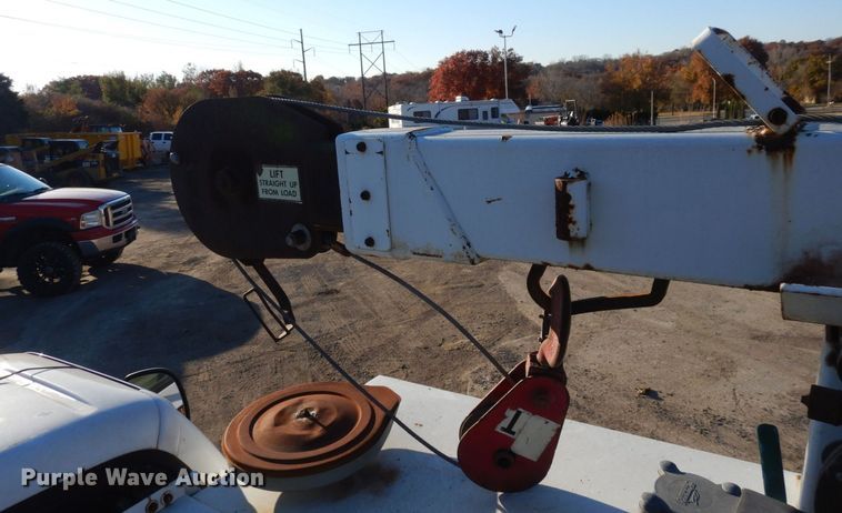 image for item DS1510 2000 Ford F550 Super Duty XL  utility / service truck