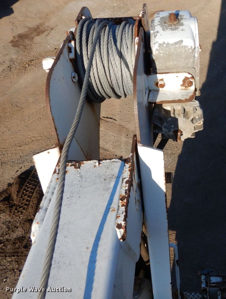 image for item DS1510 2000 Ford F550 Super Duty XL  utility / service truck