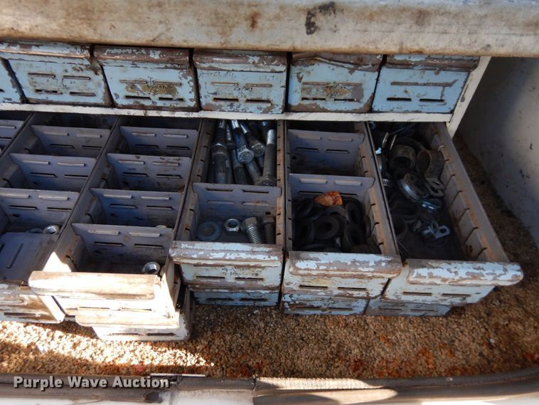 image for item DS1510 2000 Ford F550 Super Duty XL  utility / service truck