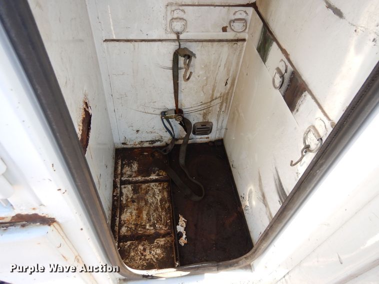 image for item DS1510 2000 Ford F550 Super Duty XL  utility / service truck