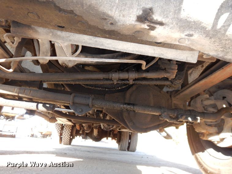 image for item DS1510 2000 Ford F550 Super Duty XL  utility / service truck