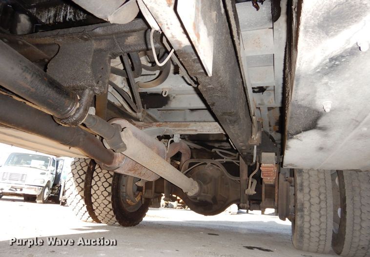 image for item DS1510 2000 Ford F550 Super Duty XL  utility / service truck