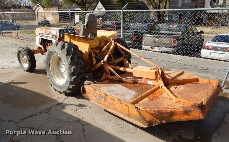 image for item DS6301 International 2400A  tractor