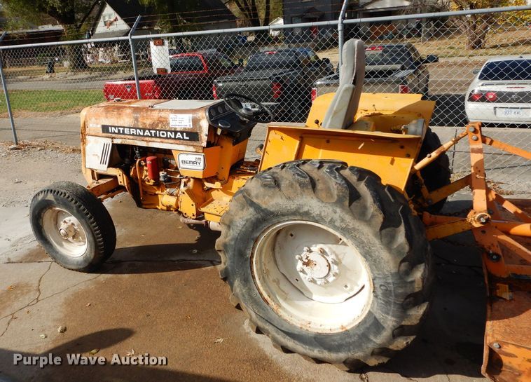 image for item DS6301 International 2400A  tractor