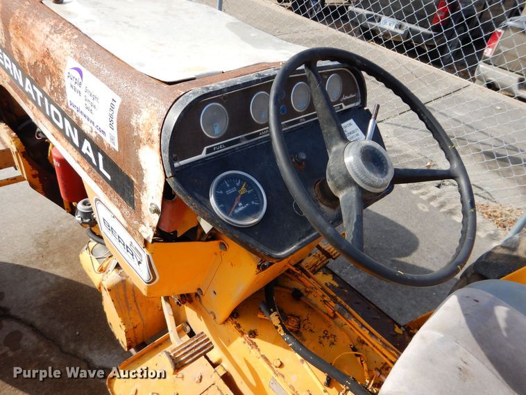 image for item DS6301 International 2400A  tractor